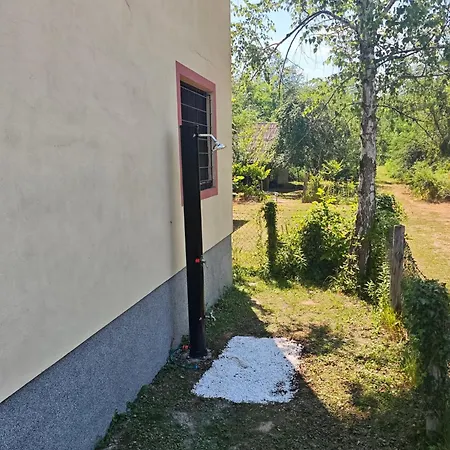 Tri šešira *